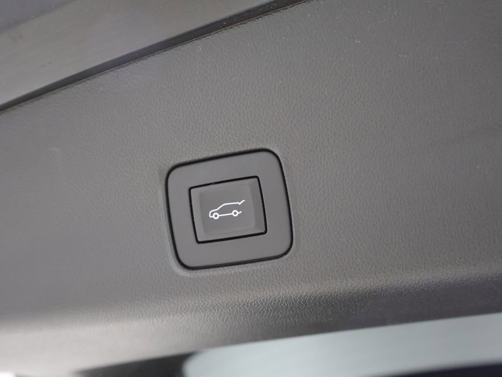 Used 2024 Chevrolet TrailBlazer LT w/ Convenience Package AWD/4WD image 22
