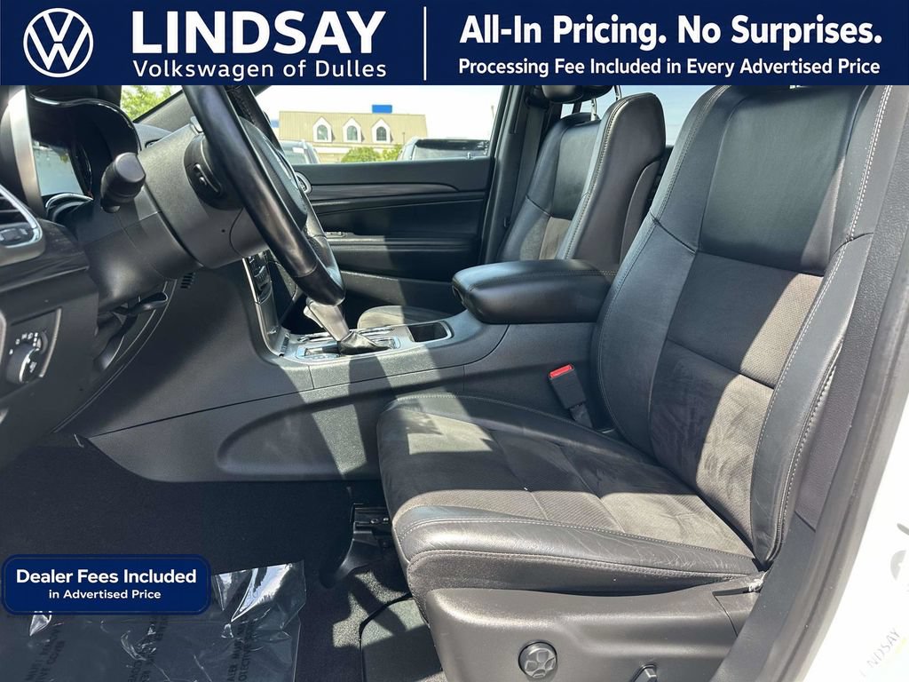 Used 2020 Jeep Grand Cherokee Altitude AWD/4WD image 11