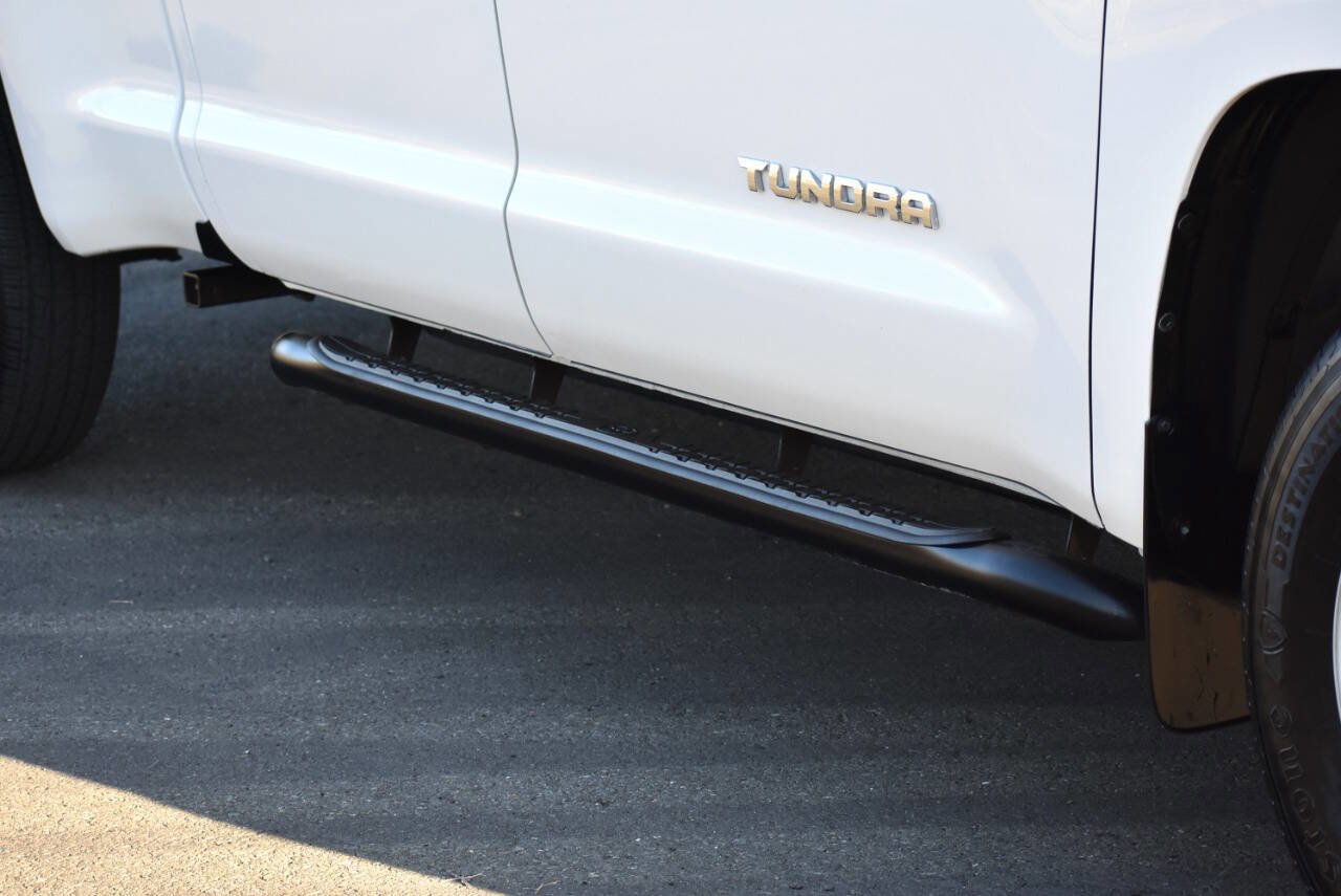 Used 2017 Toyota Tundra SR5 image 18