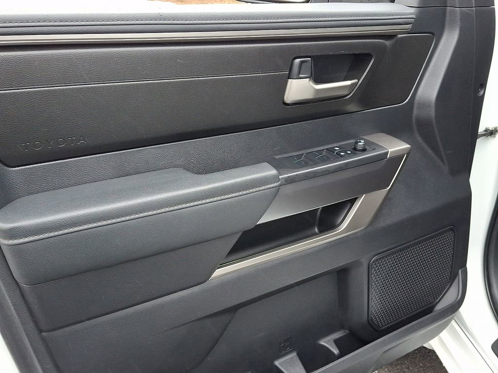 Used 2022 Toyota Tundra SR5 w/ SR5 Convenience Package image 13