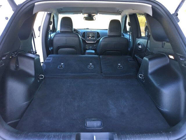 Used 2022 Jeep Cherokee Trailhawk w/ Comfort/Convenience Group image 31