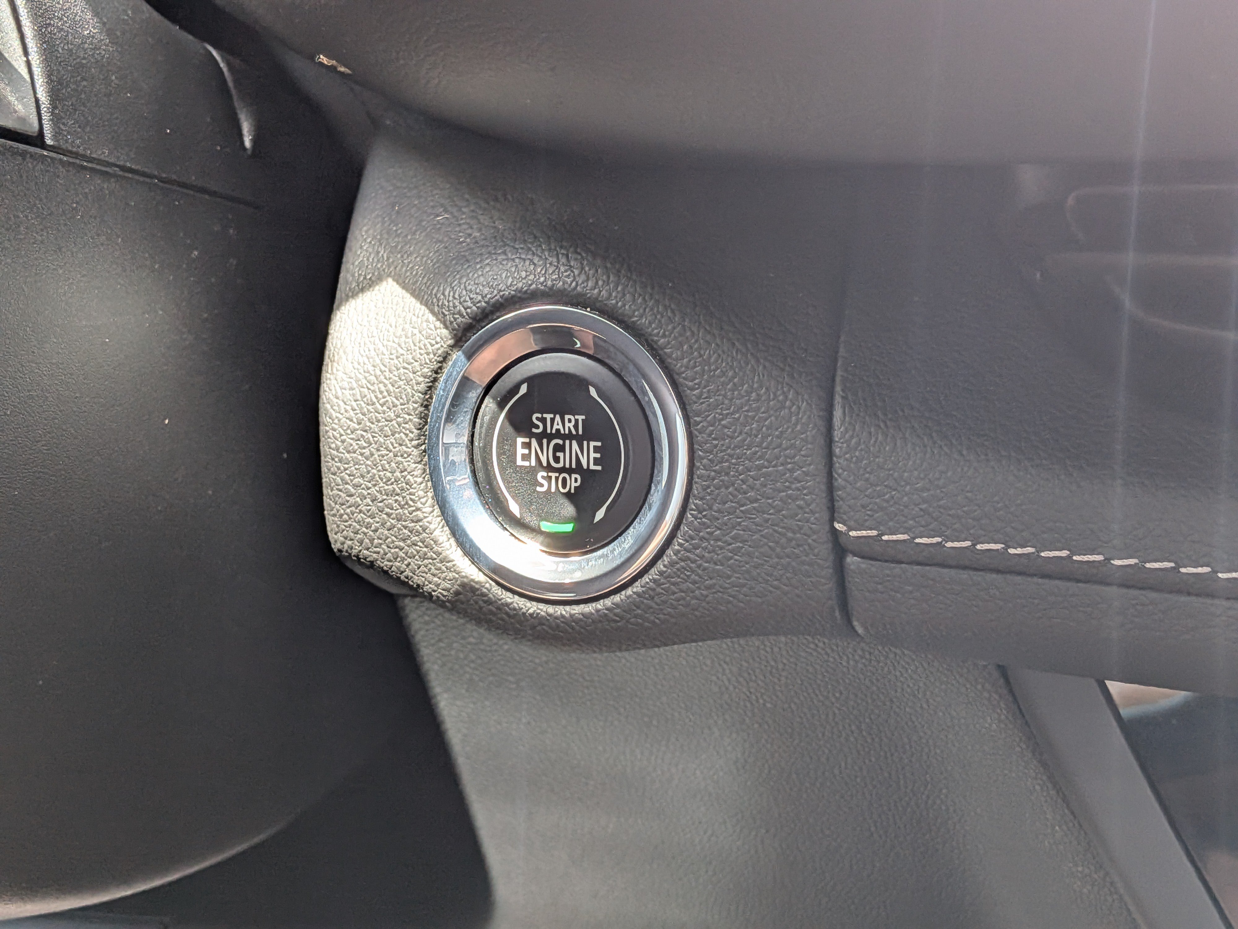 Used 2023 Buick Envision Essence AWD/4WD image 30