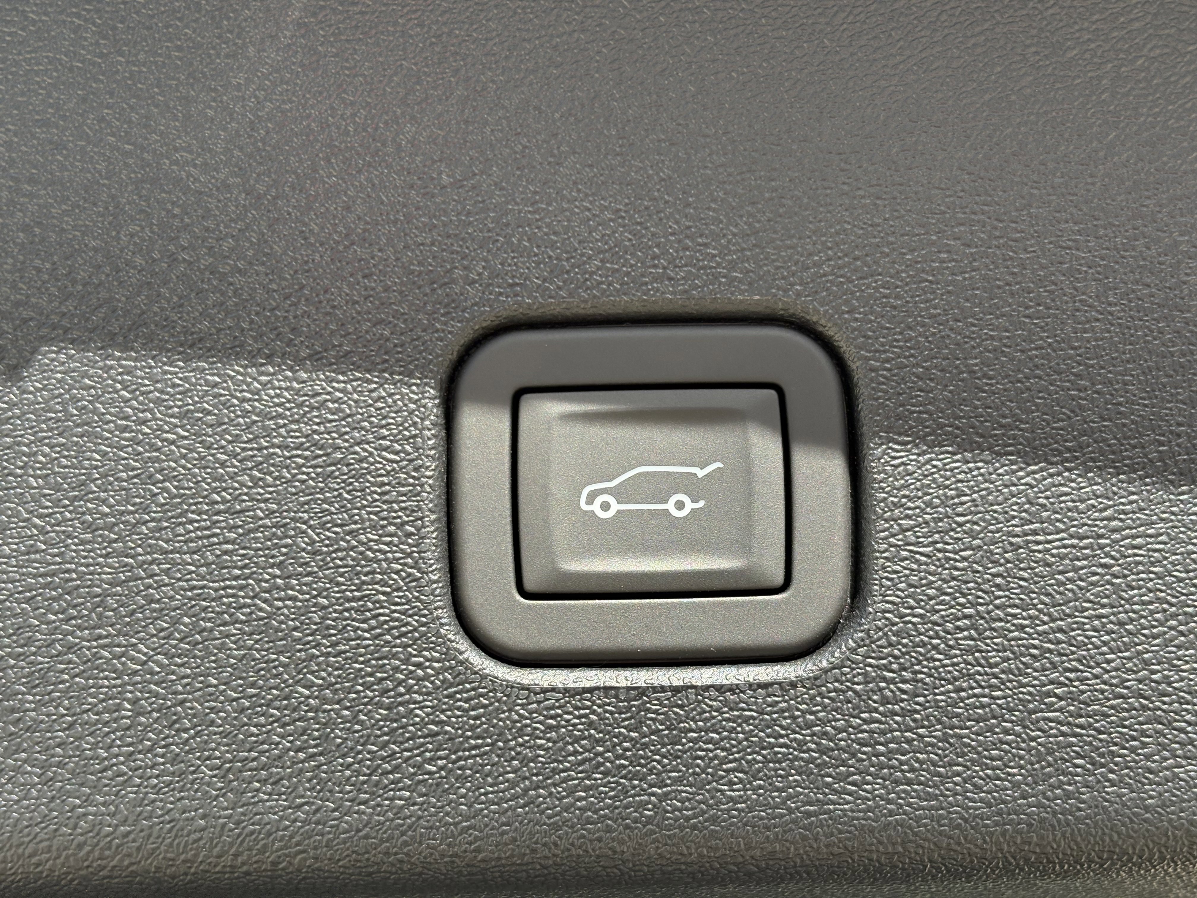 New 2025 Cadillac Optiq Sport 1 image 10