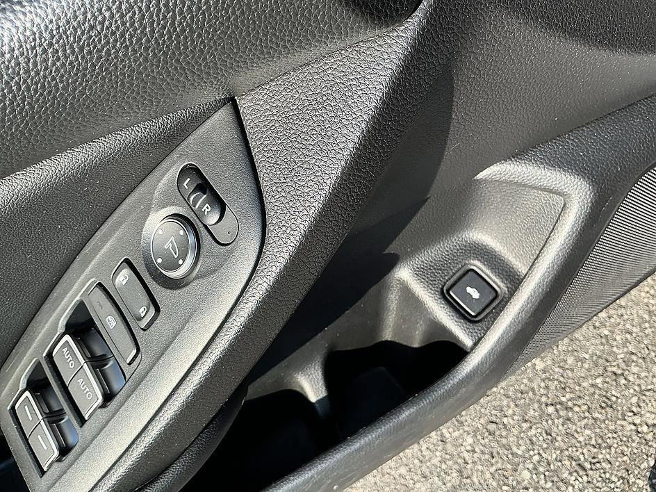 Used 2022 Honda Accord Sport image 13