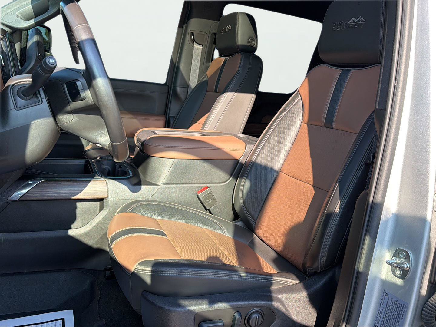 Certified 2022 Chevrolet Silverado 2500 High Country w/ LPO, Hitch Package AWD/4WD image 16