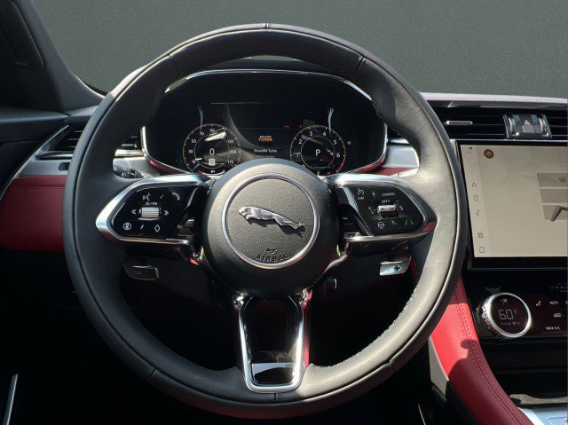 New 2026 Jaguar F-PACE R-Dynamic S image 32
