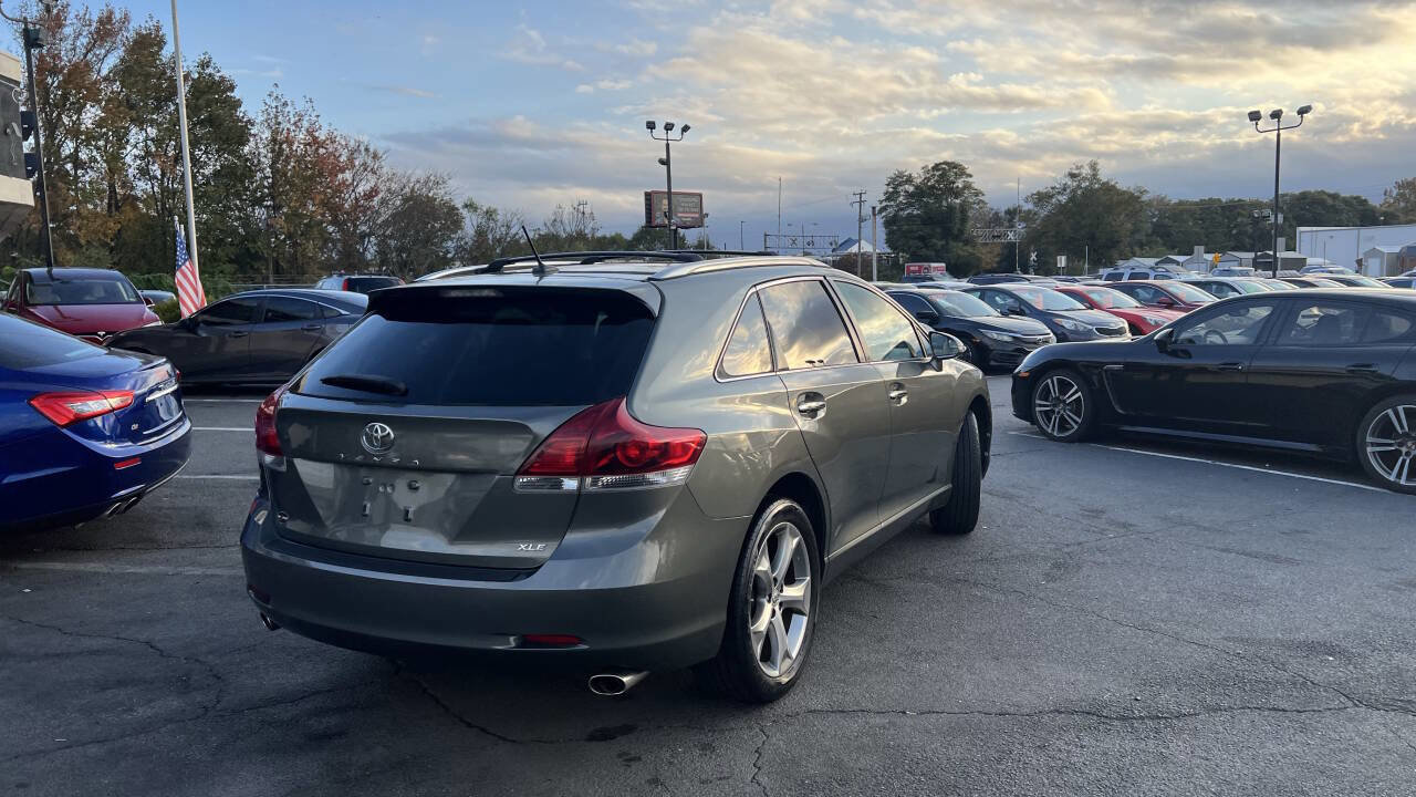 Used 2014 Toyota Venza XLE FWD image 9