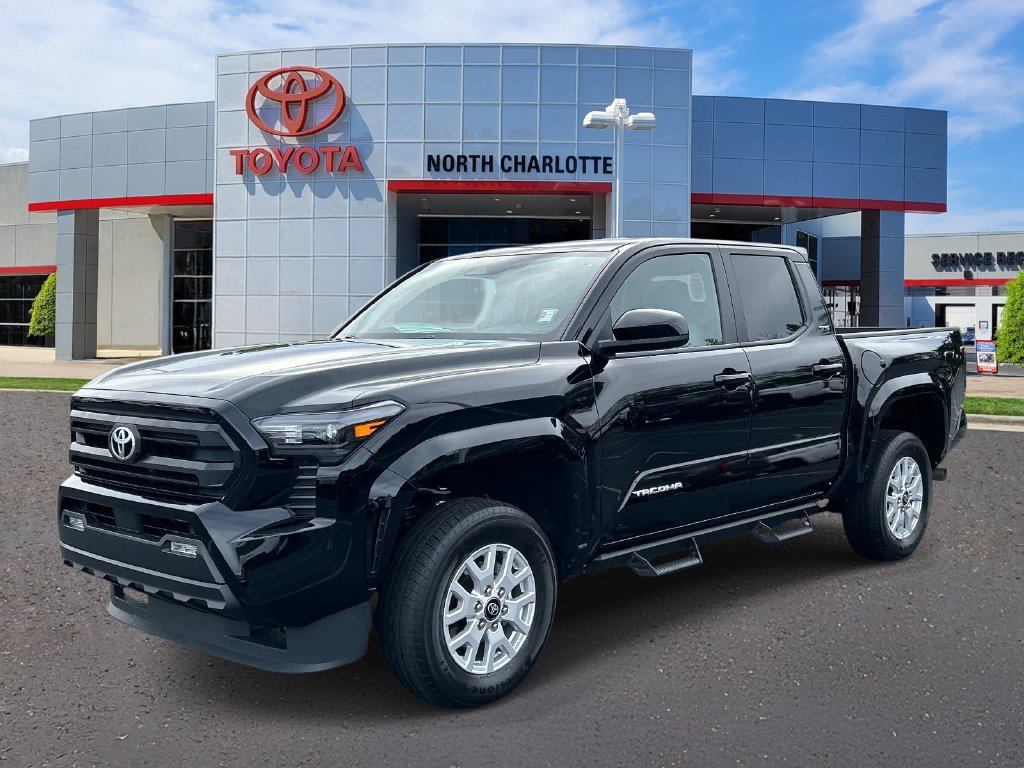 Used 2024 Toyota Tacoma SR5 AWD/4WD image 5