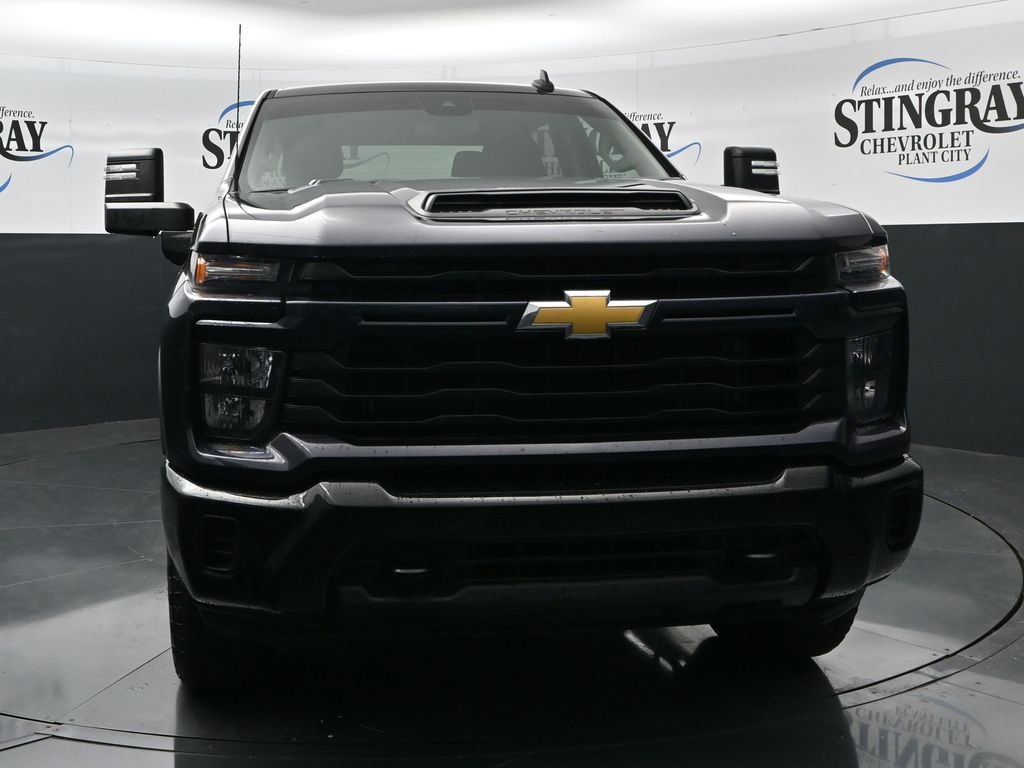 Used 2024 Chevrolet Silverado 2500 Custom w/ Custom Convenience Package AWD/4WD image 2