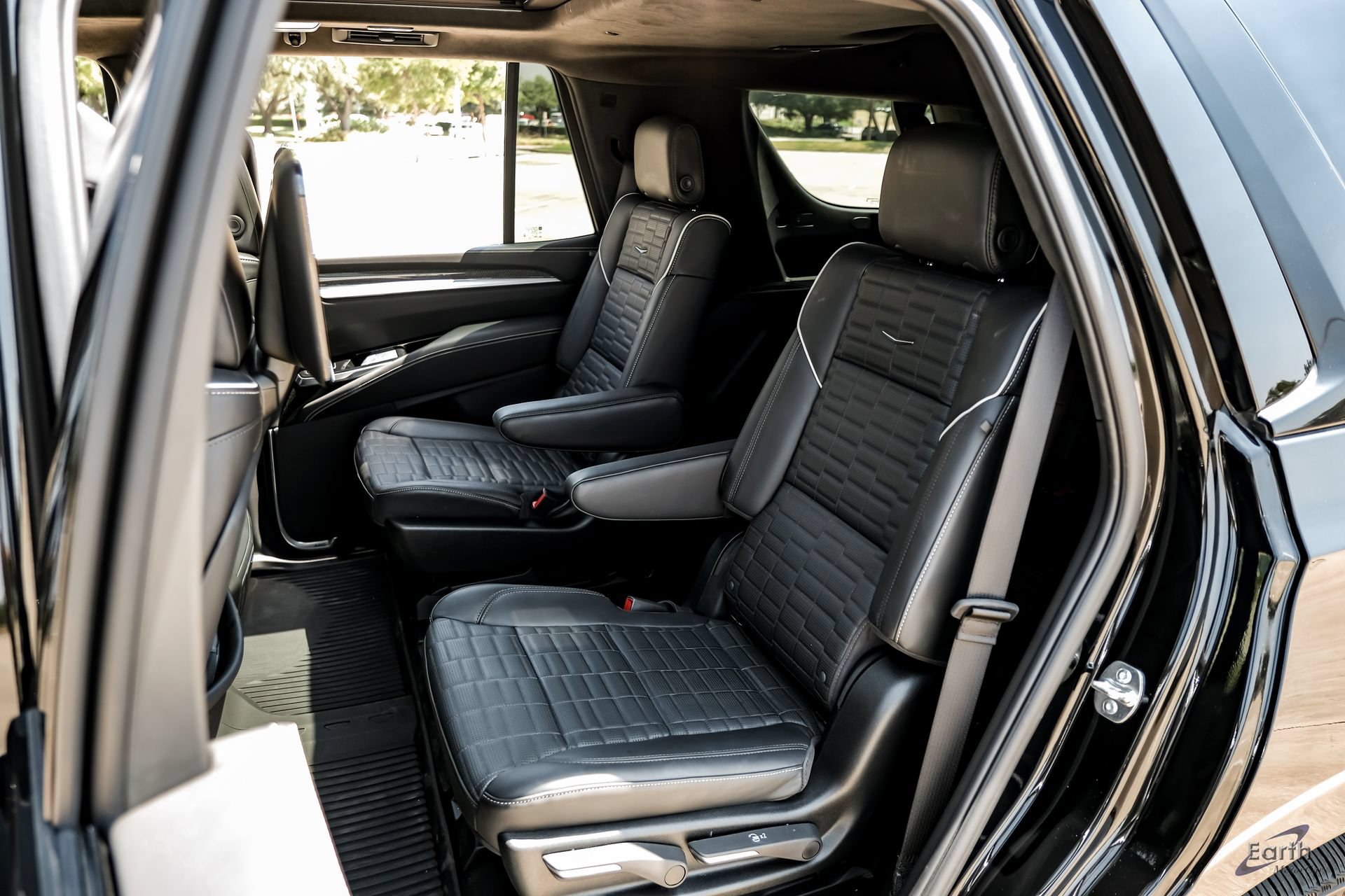 Used 2026 Cadillac Escalade V w/ LPO, ONYX Package AWD/4WD image 80