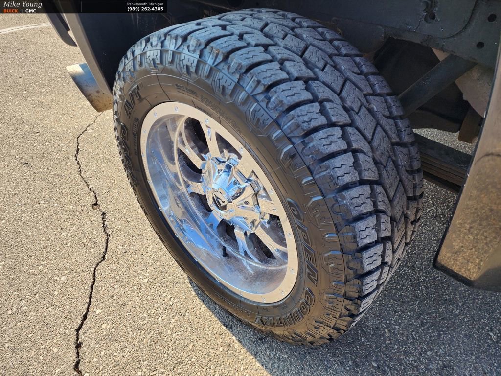 Used 2013 Chevrolet Silverado 2500 LT w/ Interior Plus Package image 12