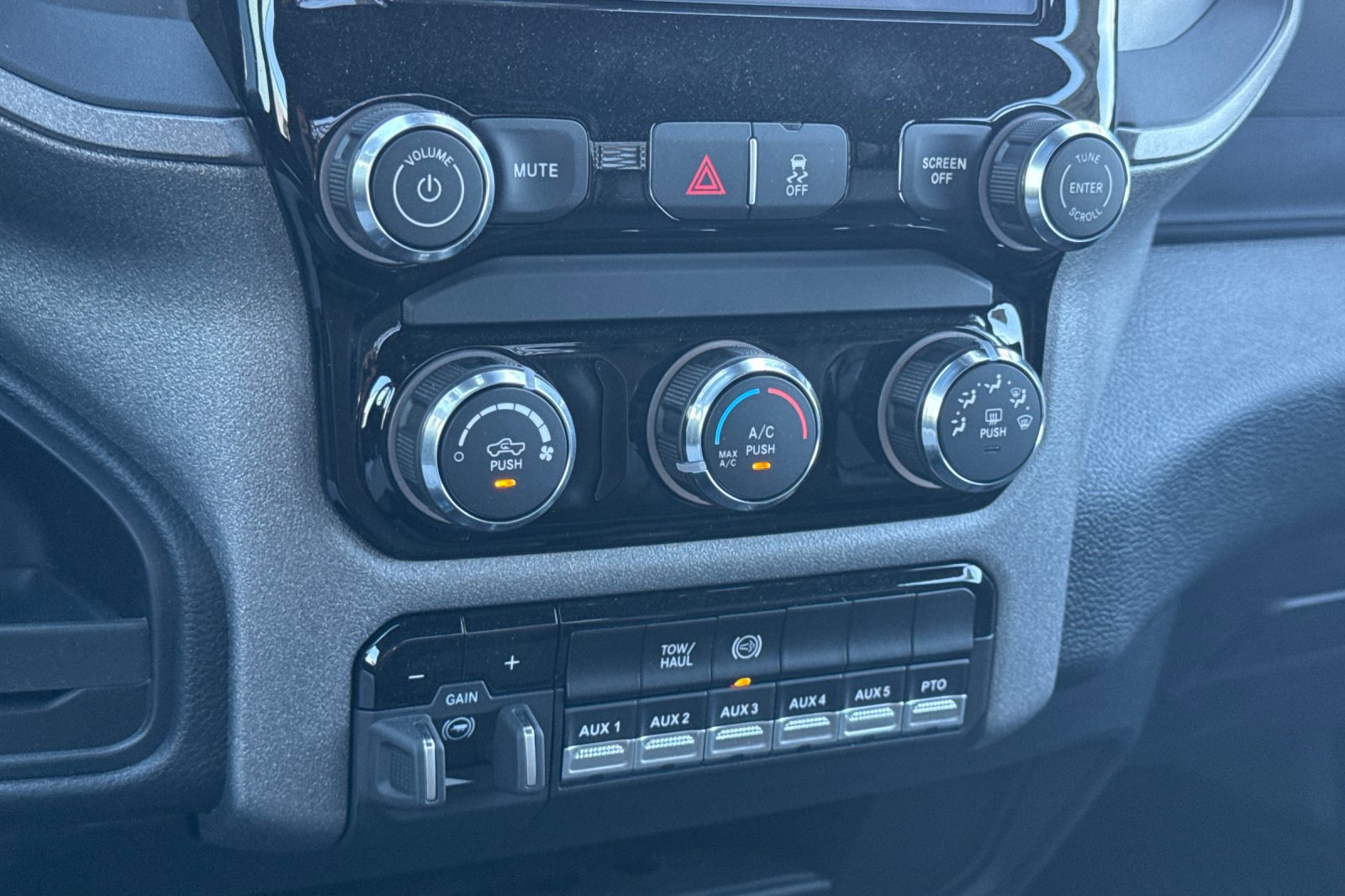 New 2026 RAM 5500 Tradesman w/ Chrome Appearance Group image 17