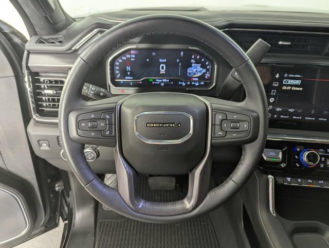 Used 2025 GMC Sierra 3500 Denali Ultimate AWD/4WD image 13