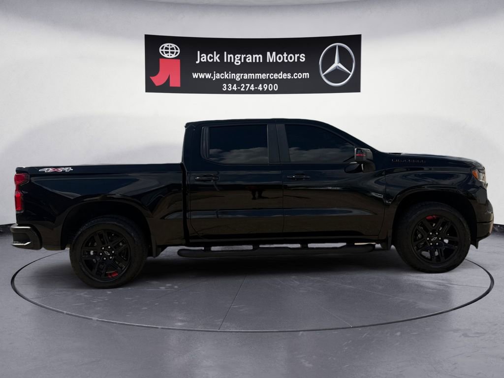 Used 2023 Chevrolet Silverado 1500 RST w/ Redline Edition AWD/4WD image 6