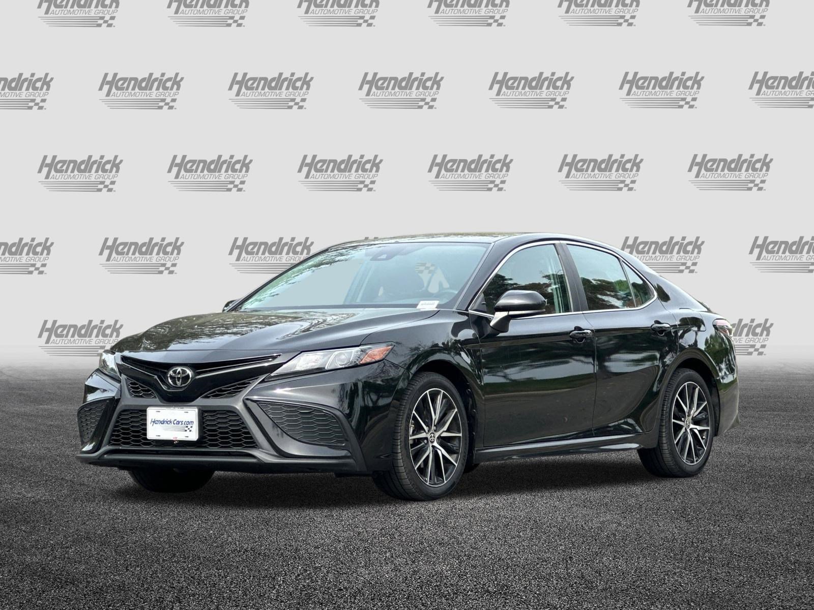 Used 2021 Toyota Camry SE image 9