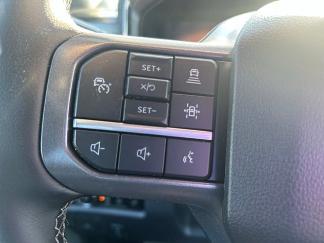 New 2026 Ford F250 Lariat w/ Black Appearance Package image 16