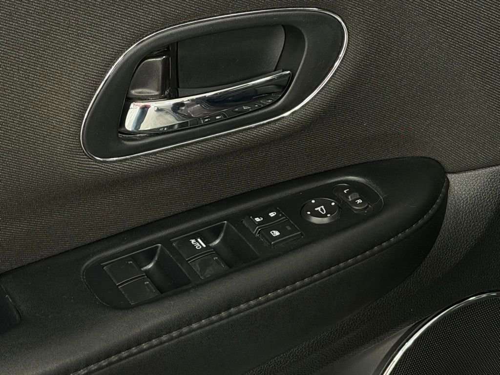 Used 2019 Honda HR-V EX image 13