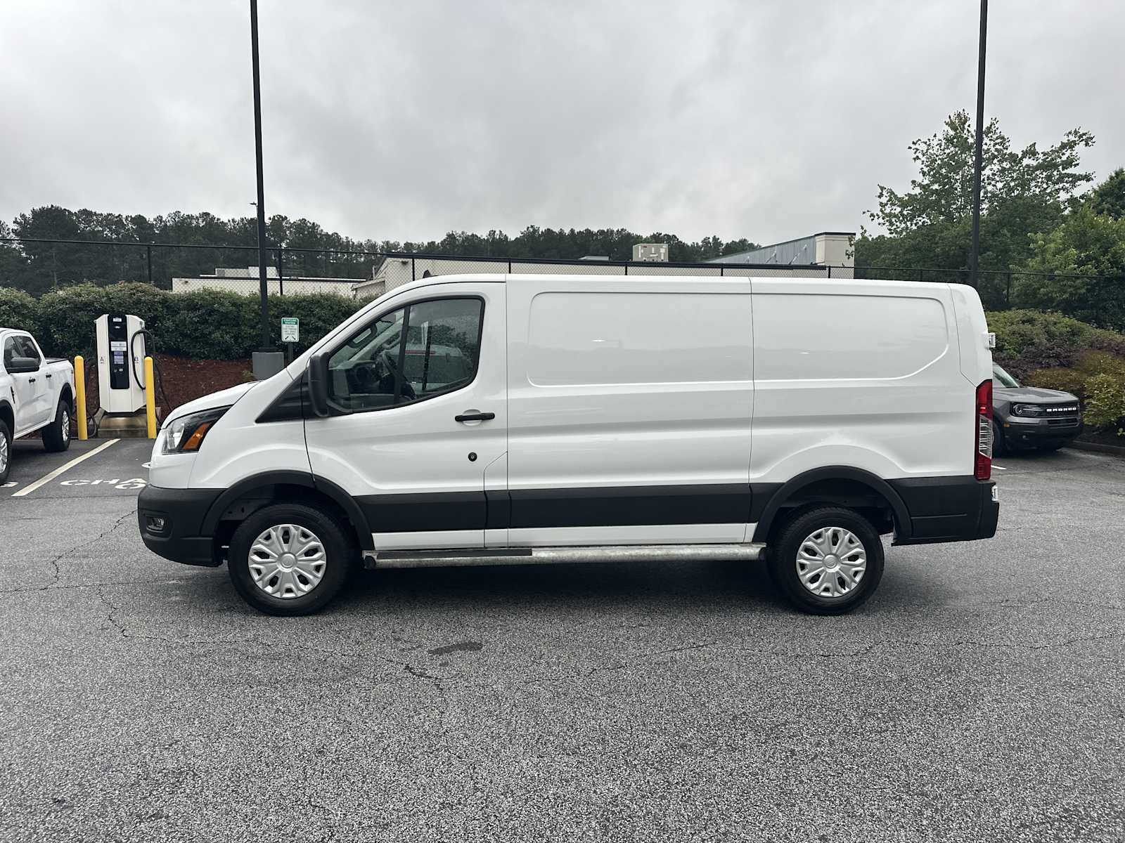 Used 2025 Ford Transit 250 Low Roof w/ Exterior Upgrade Package RWD image 7