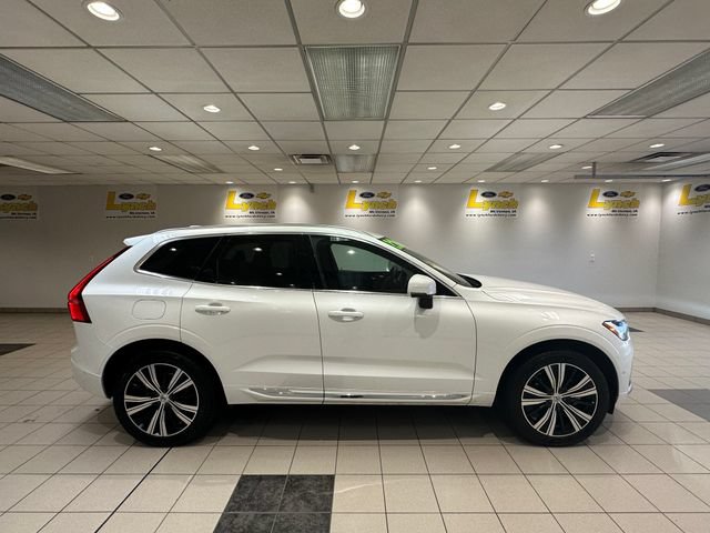 Used 2022 Volvo XC60 B5 Inscription w/ Advanced Package AWD/4WD image 3