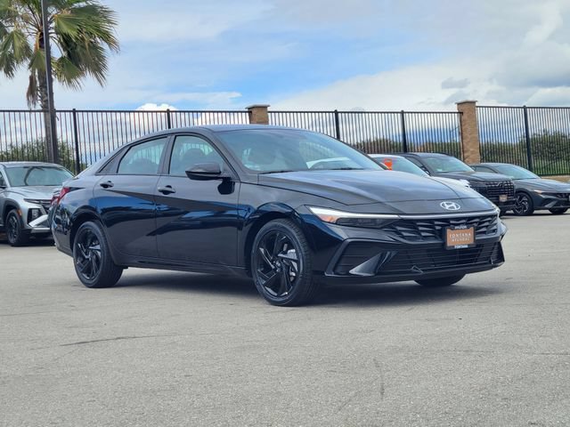 New 2026 Hyundai Elantra Sport FWD image 31