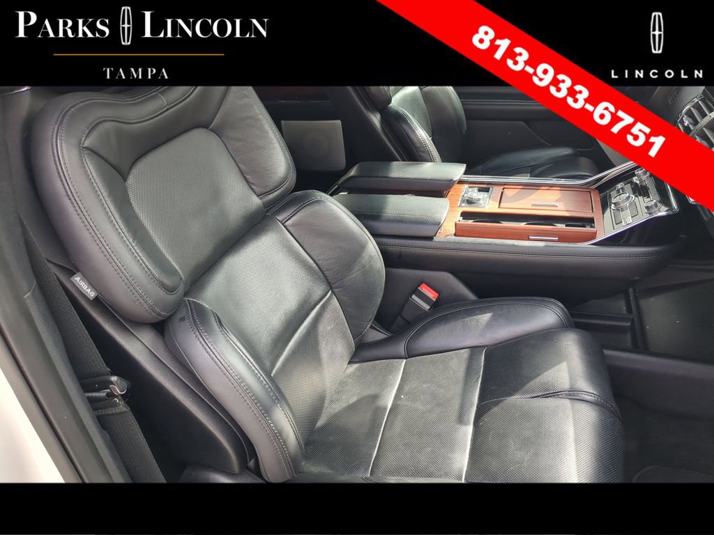 Used 2021 Lincoln Navigator Reserve image 13