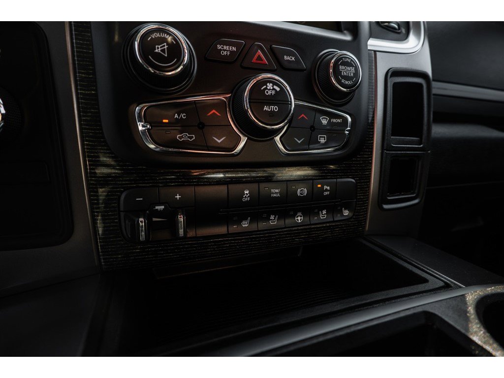 Used 2015 RAM 2500 Limited image 21