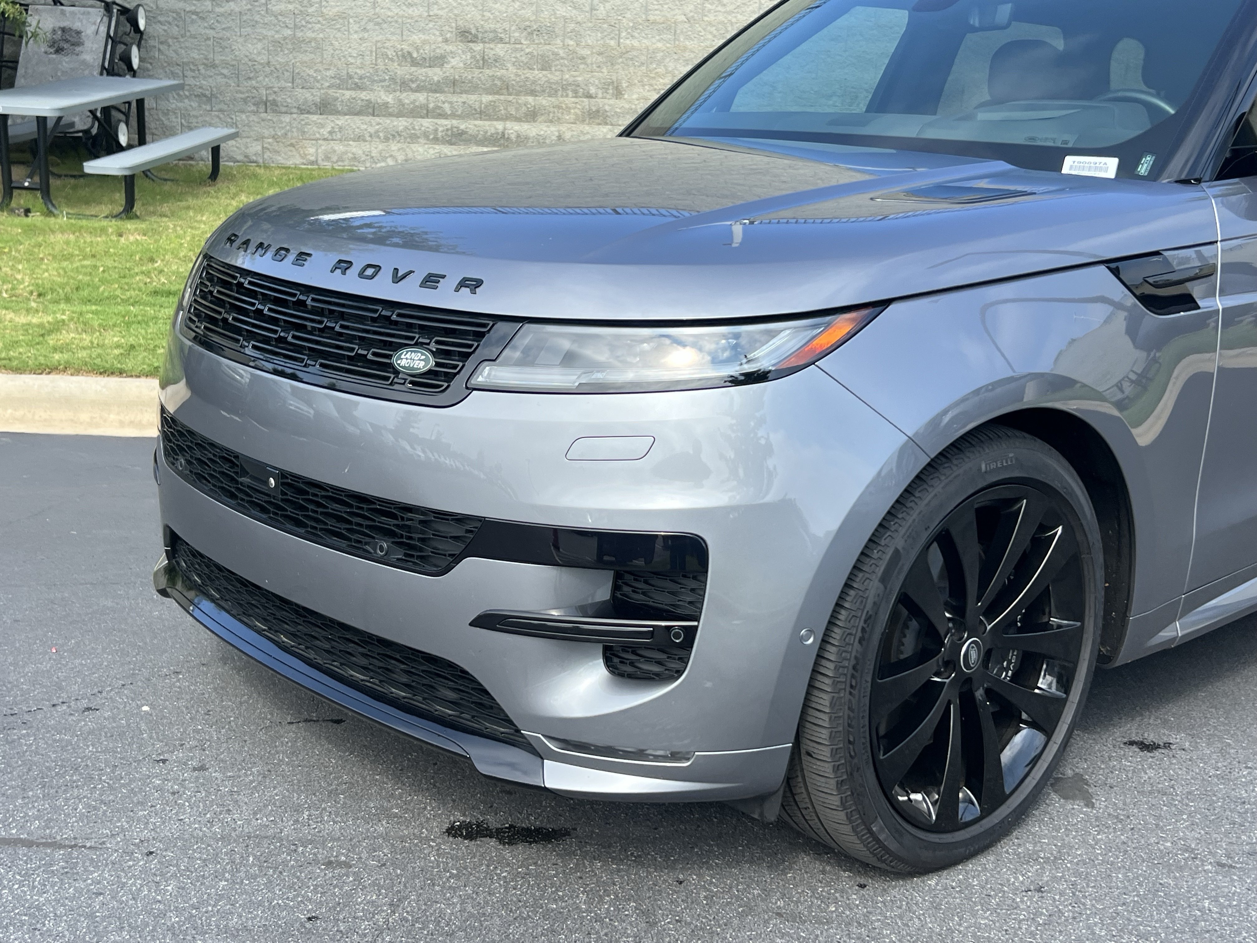 Certified 2025 Land Rover Range Rover Sport Dynamic SE AWD/4WD image 10