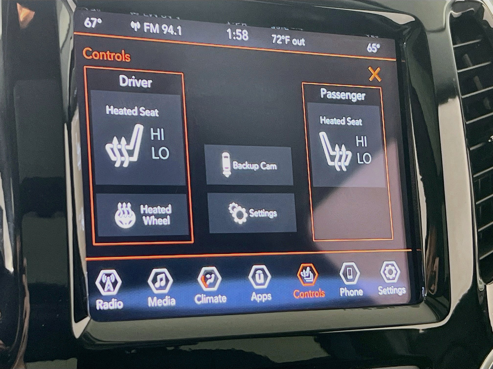 Used 2022 Jeep Cherokee Limited AWD/4WD image 19