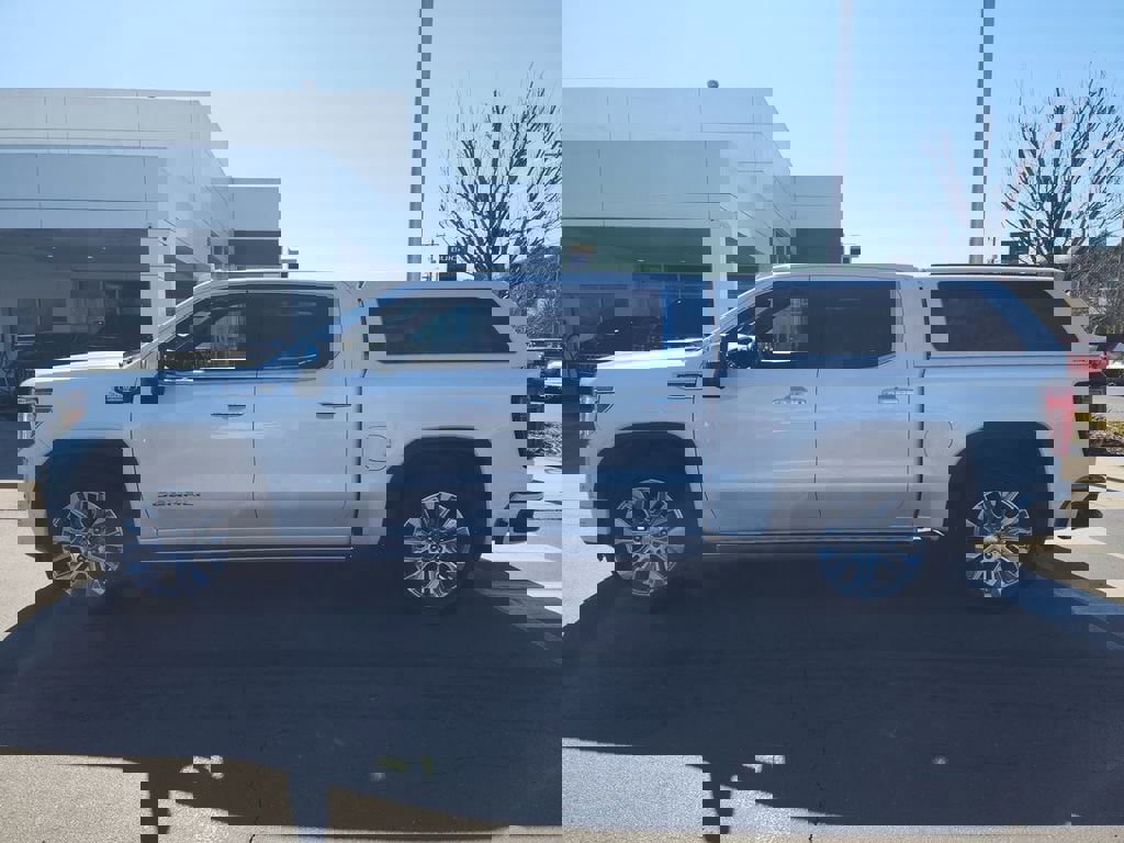 Certified 2021 GMC Sierra 1500 Denali w/ Denali Ultimate Package AWD/4WD image 6