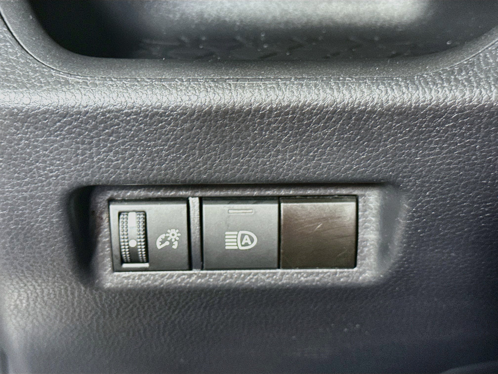 Certified 2024 Toyota RAV4 LE FWD image 10