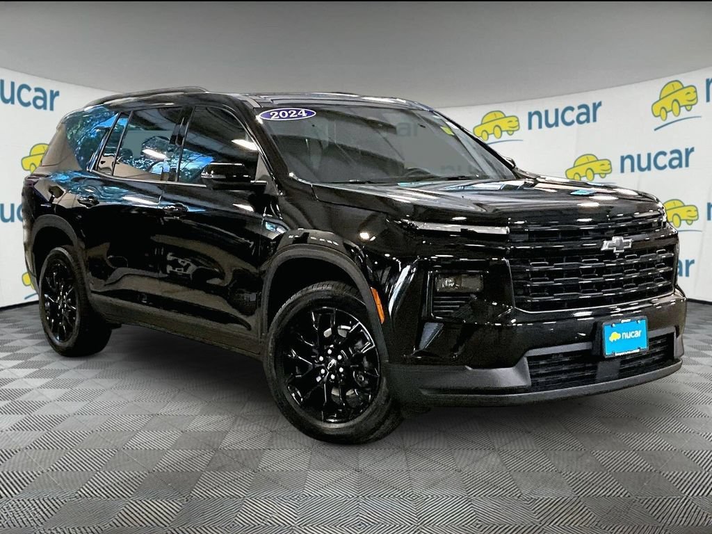 Used 2024 Chevrolet Traverse LT w/ Midnight/Sport Edition FWD image 1