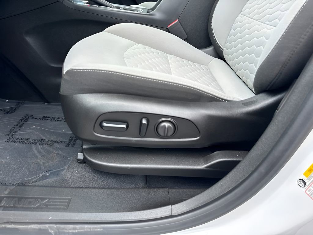 Used 2020 Chevrolet Equinox LT FWD image 10