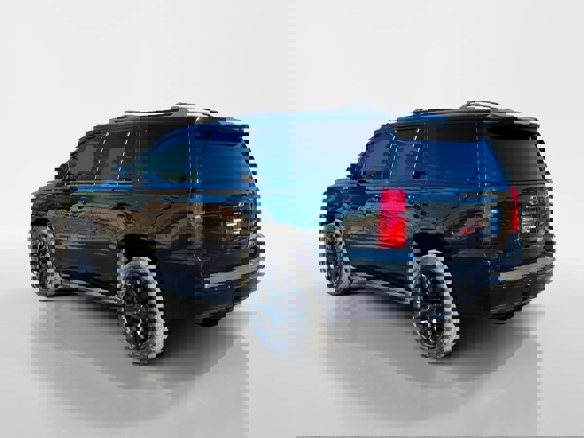 Used 2018 Chevrolet Tahoe Premier w/ RST Edition image 3