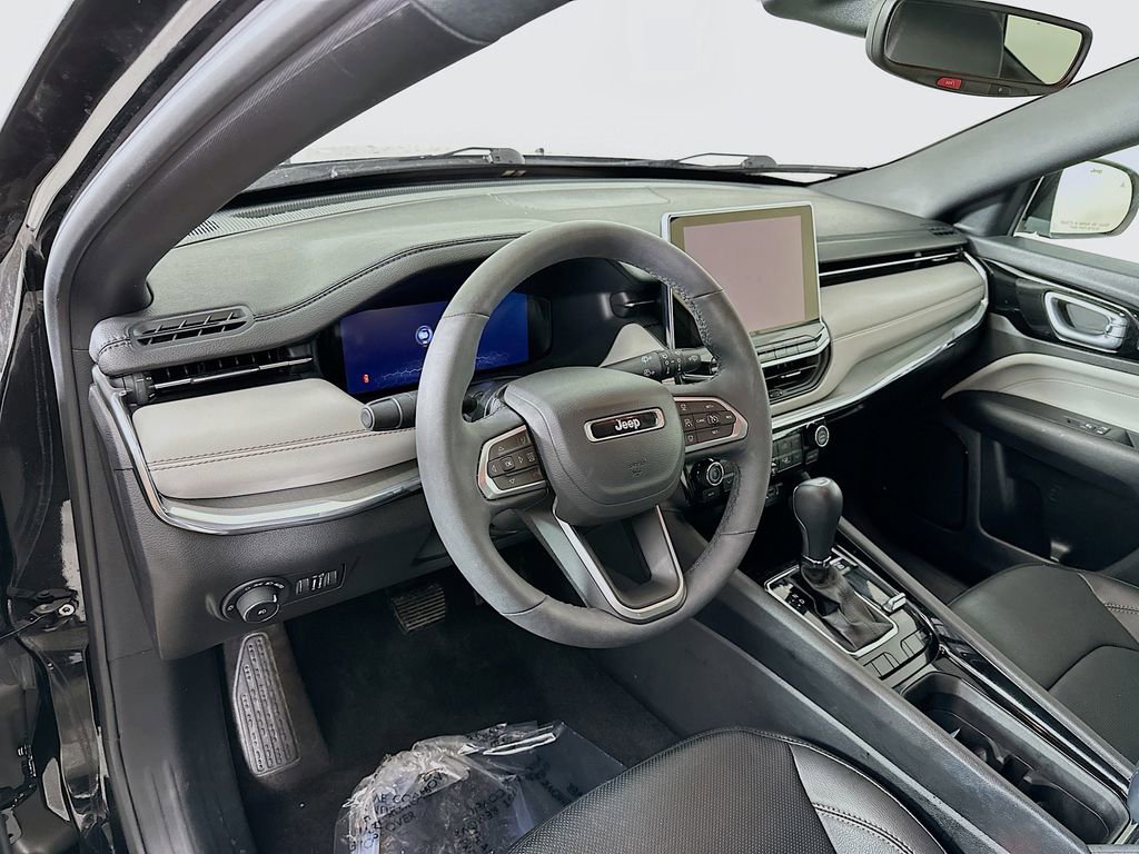 Used 2024 Jeep Compass Limited w/ Elite Group image 14