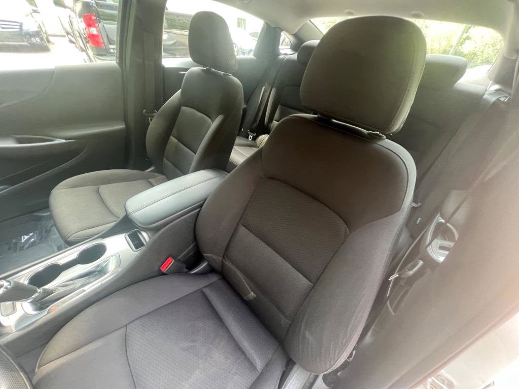 Used 2019 Chevrolet Malibu LT image 10