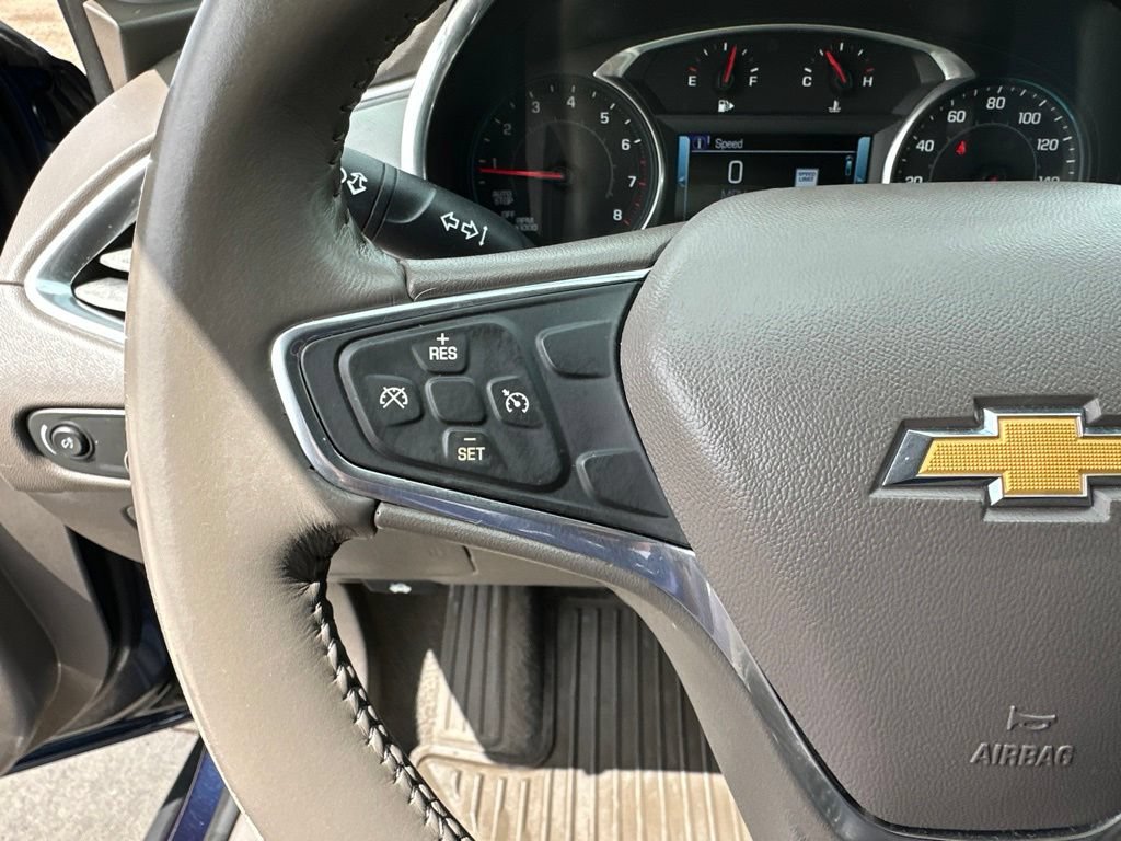 Certified 2017 Chevrolet Malibu LT w/ Leather Package FWD image 10