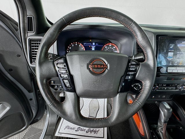 Used 2022 Nissan Frontier PRO-4X w/ Technology Package AWD/4WD image 10