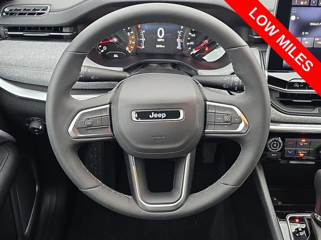 Certified 2024 Jeep Compass Latitude image 28