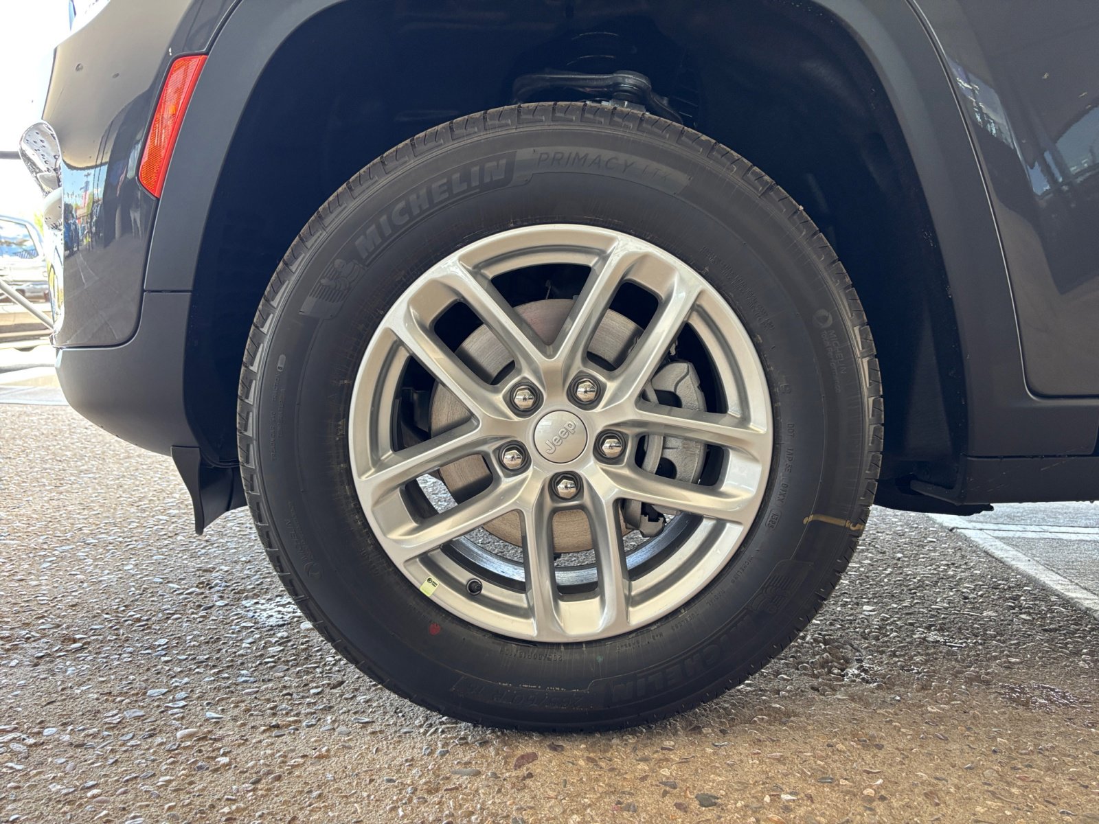 New 2025 Jeep Grand Cherokee Laredo X w/ Trailer Tow Package image 26