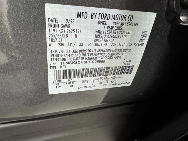 Used 2023 Ford Explorer XLT image 33