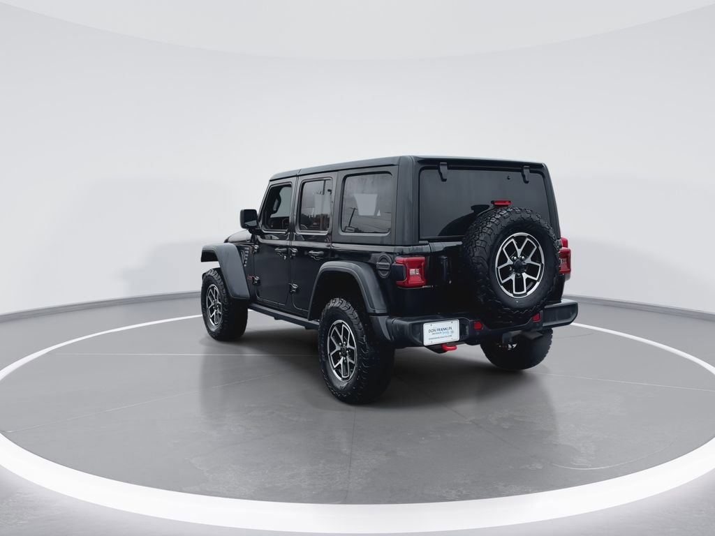 Used 2024 Jeep Wrangler Unlimited Rubicon w/ Technology Group AWD/4WD image 6