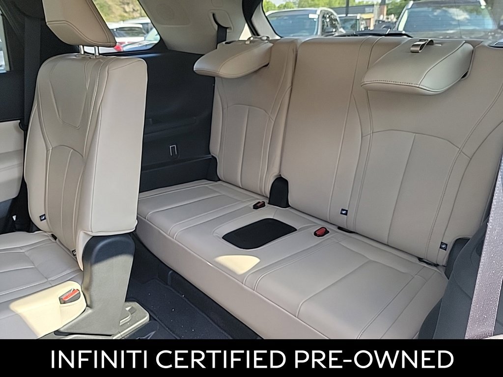 Certified 2024 INFINITI QX60 Luxe w/ Vision Package FWD image 8