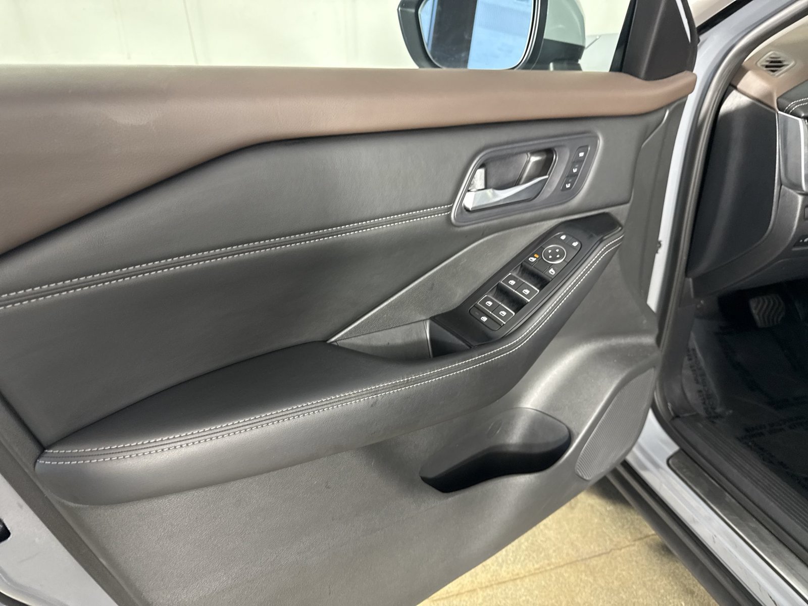 Certified 2023 Nissan Rogue SL w/ SL Premium Package AWD/4WD image 23