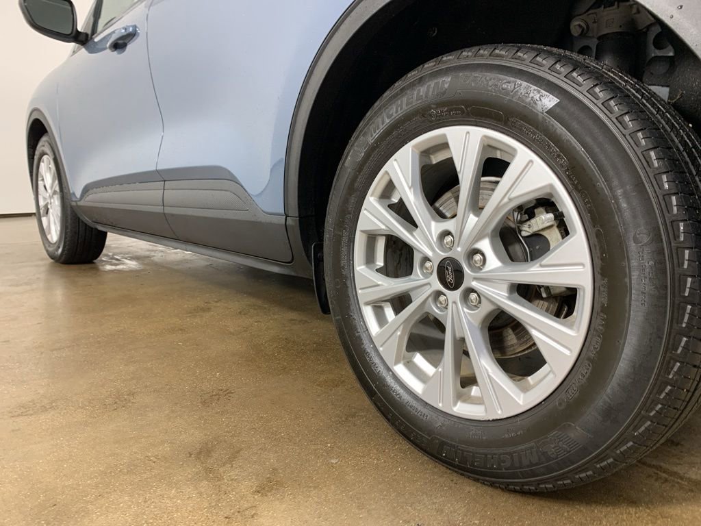 Used 2023 Ford Escape Active image 14