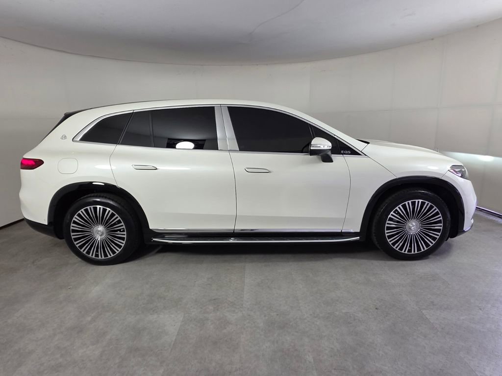 Certified 2024 Mercedes-Benz Maybach EQS 680 4MATIC image 3