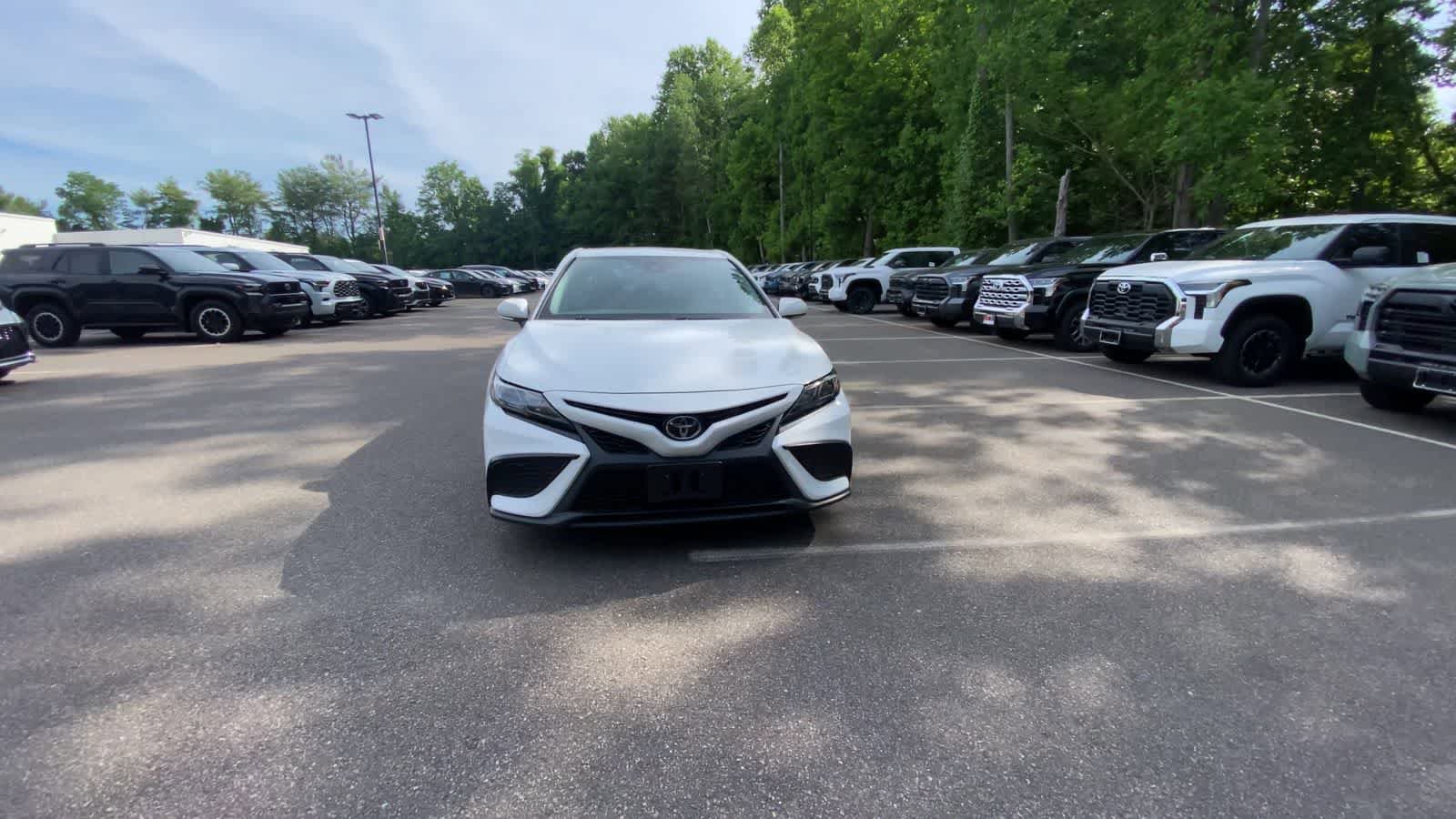 Used 2024 Toyota Camry SE w/ Cold Weather Package AWD/4WD image 4