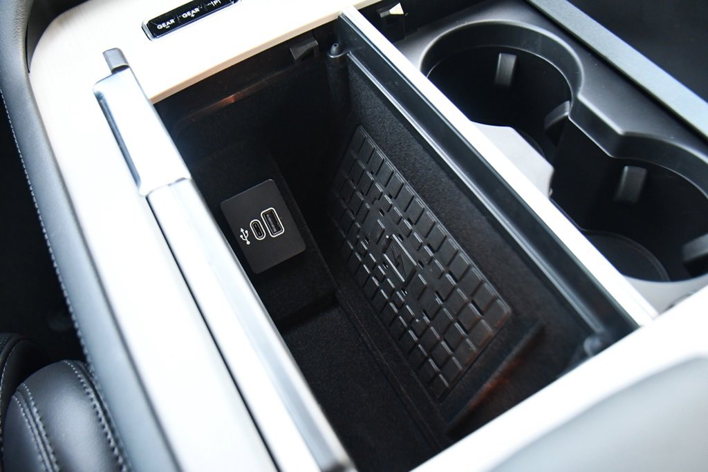New 2025 Lincoln Navigator Reserve w/ Jet Appearance Package image 39