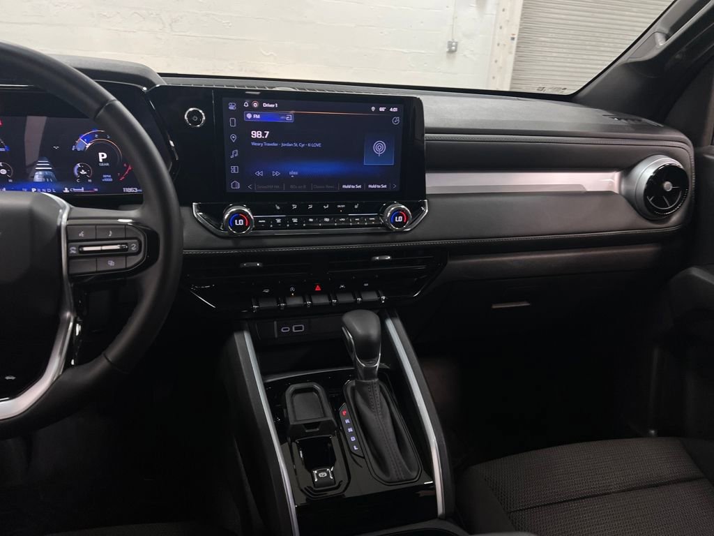 Used 2024 Chevrolet Colorado LT w/ LT Convenience Package II image 18