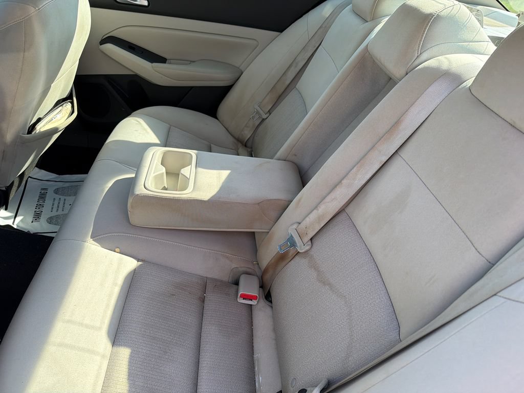 Used 2022 Nissan Altima 2.5 SV FWD image 17