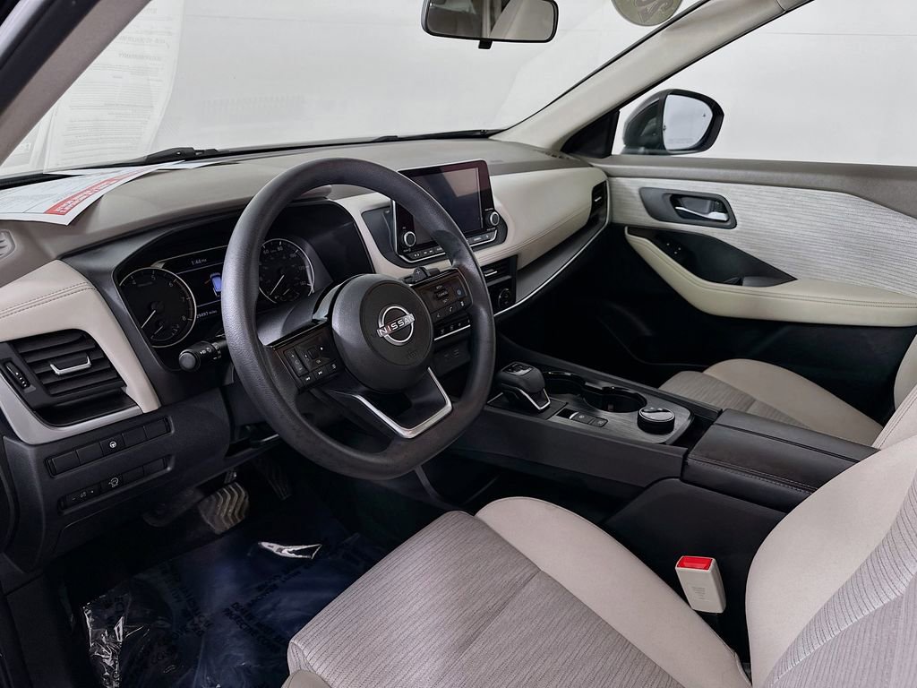 Certified 2023 Nissan Rogue SV image 15
